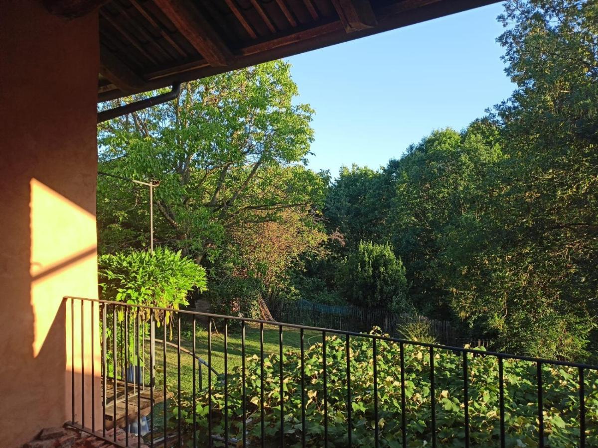 A Romantic Suite In The Countryside Near Torino Pecetto Bagian luar foto