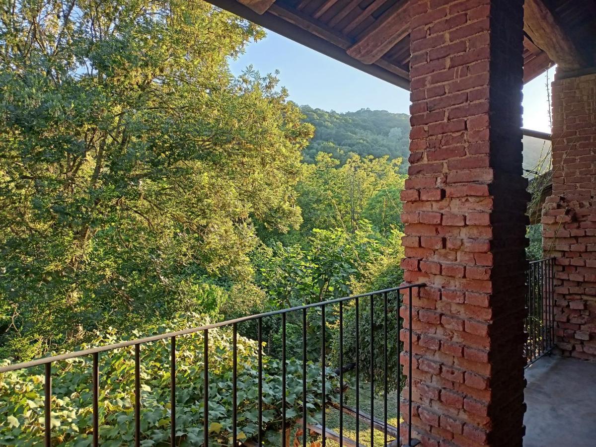 A Romantic Suite In The Countryside Near Torino Pecetto Bagian luar foto