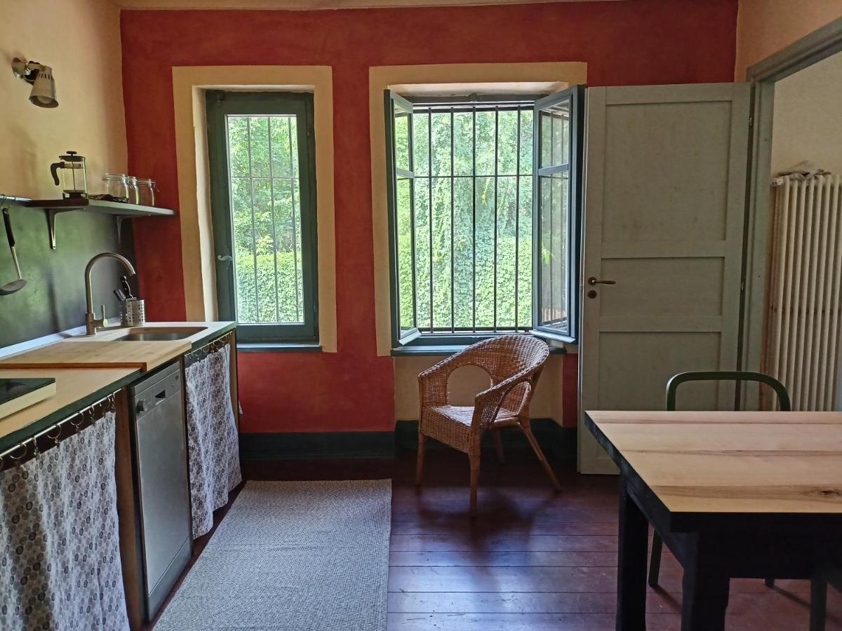 A Romantic Suite In The Countryside Near Torino Pecetto Bagian luar foto